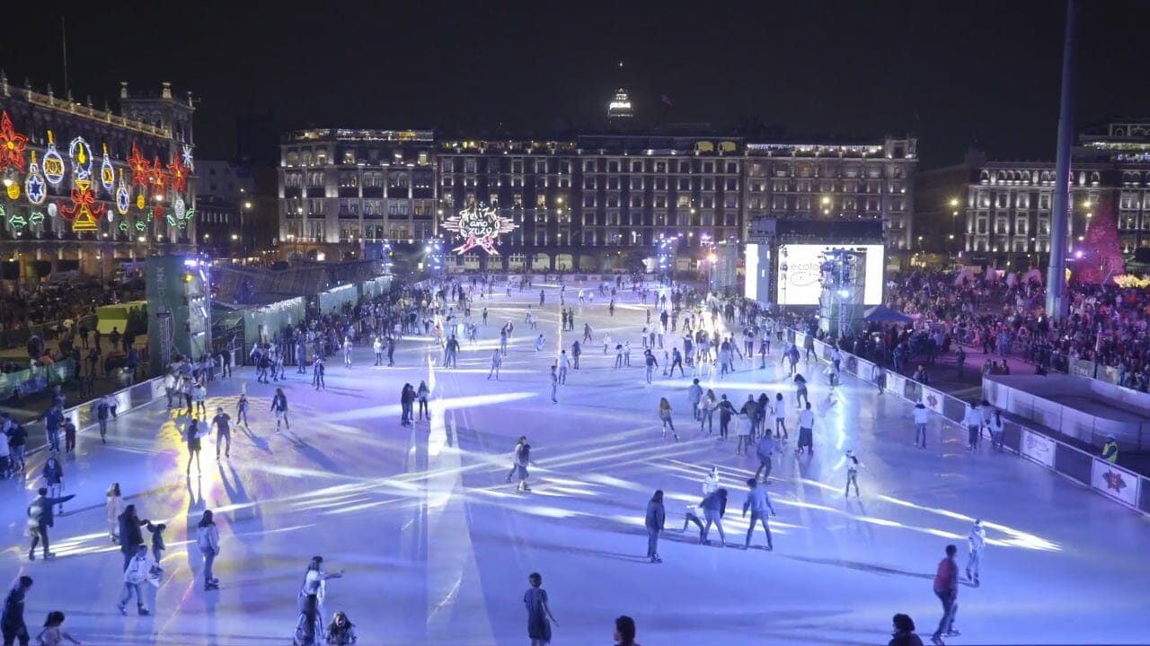 Inauguração Da Maior Pista De Patinagem Do Mundo: Glice Eco-Ringue Na Cidade Do México